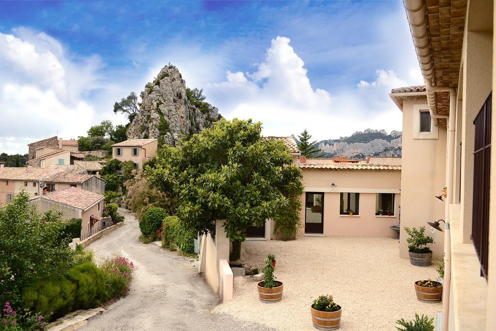 Bed and Breakfast Mas De Carabelle La Roque-Alric Zewnętrze zdjęcie