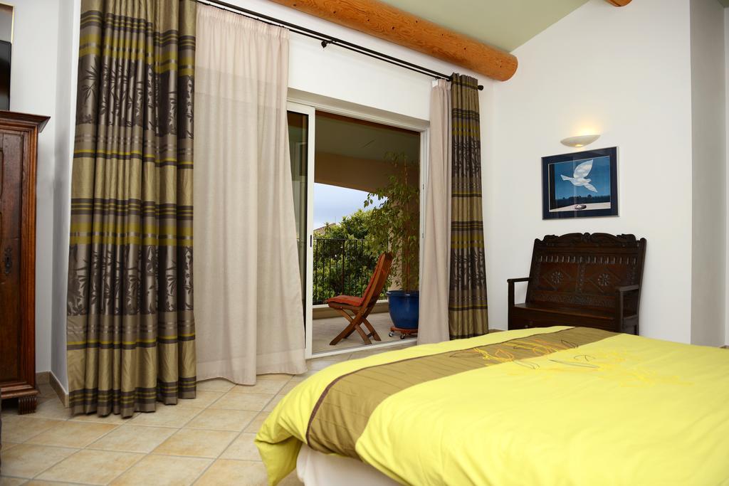 Bed and Breakfast Mas De Carabelle La Roque-Alric Pokój zdjęcie