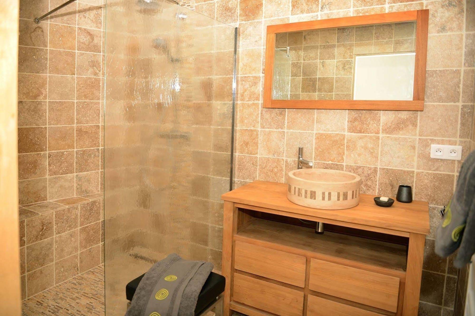Bed and Breakfast Mas De Carabelle La Roque-Alric Zewnętrze zdjęcie